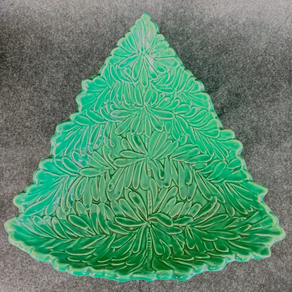 VIETRI Lastra Holiday Figural Tree Green Ceramic Christmas Embossed‎ Bowl Italy